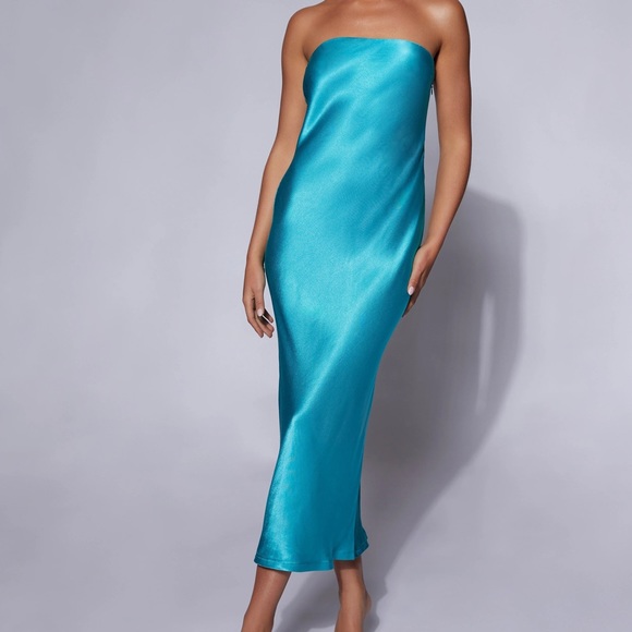 Meshki Blue Satin Dress NWT 🦋 - Picture 1 of 3